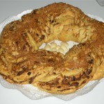 Corona de queso y cebolla
